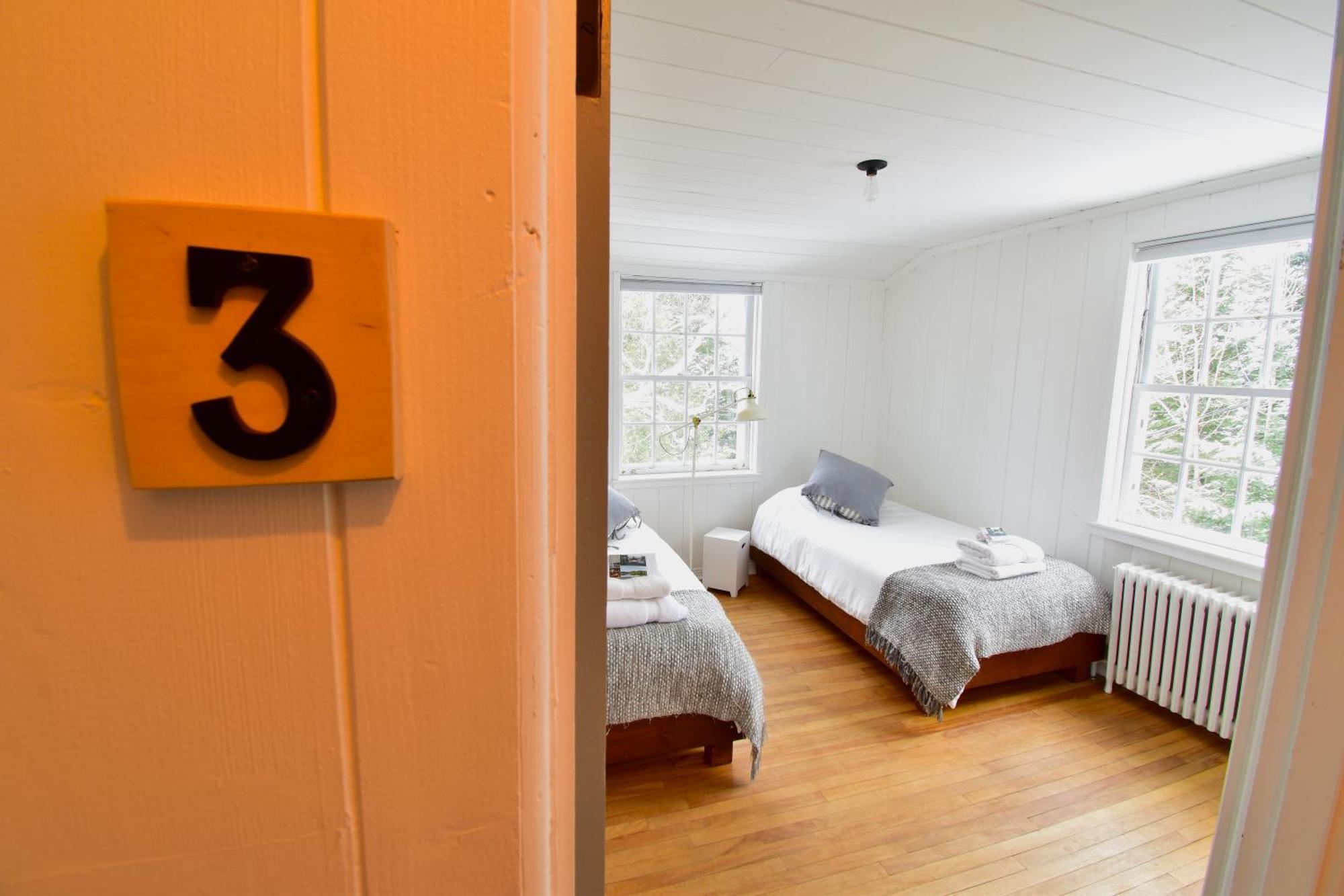 Le Partage Lodge: Destination Plein Air Et Sociale Val-Morin Extérieur photo